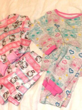 LOT of TWO Pajama Sets Top & Pants ~ Hello Kitty ~ 2T/3T & ~ LOL Surprise ~ 4T